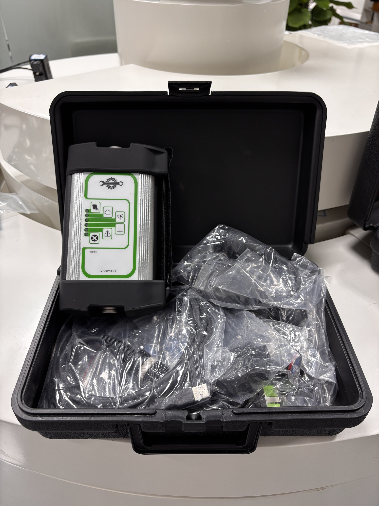 Volvo VOCOM I 8890300 Diagnostic Kit