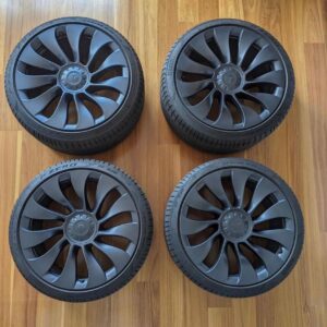 Tesla Model Y 21 Uberturbine Wheel & Tire Set – OEM (Fits Long Range, Performance, & Standard Range)